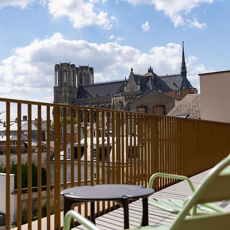 Les Suites 7 Anges - Parking, Vue Cathedrale & Centre Historique Reims Eksteriør billede