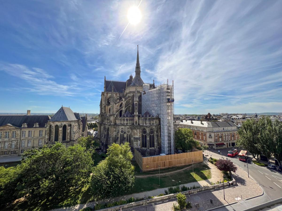 Les Suites 7 Anges - Parking, Vue Cathedrale & Centre Historique Reims Eksteriør billede
