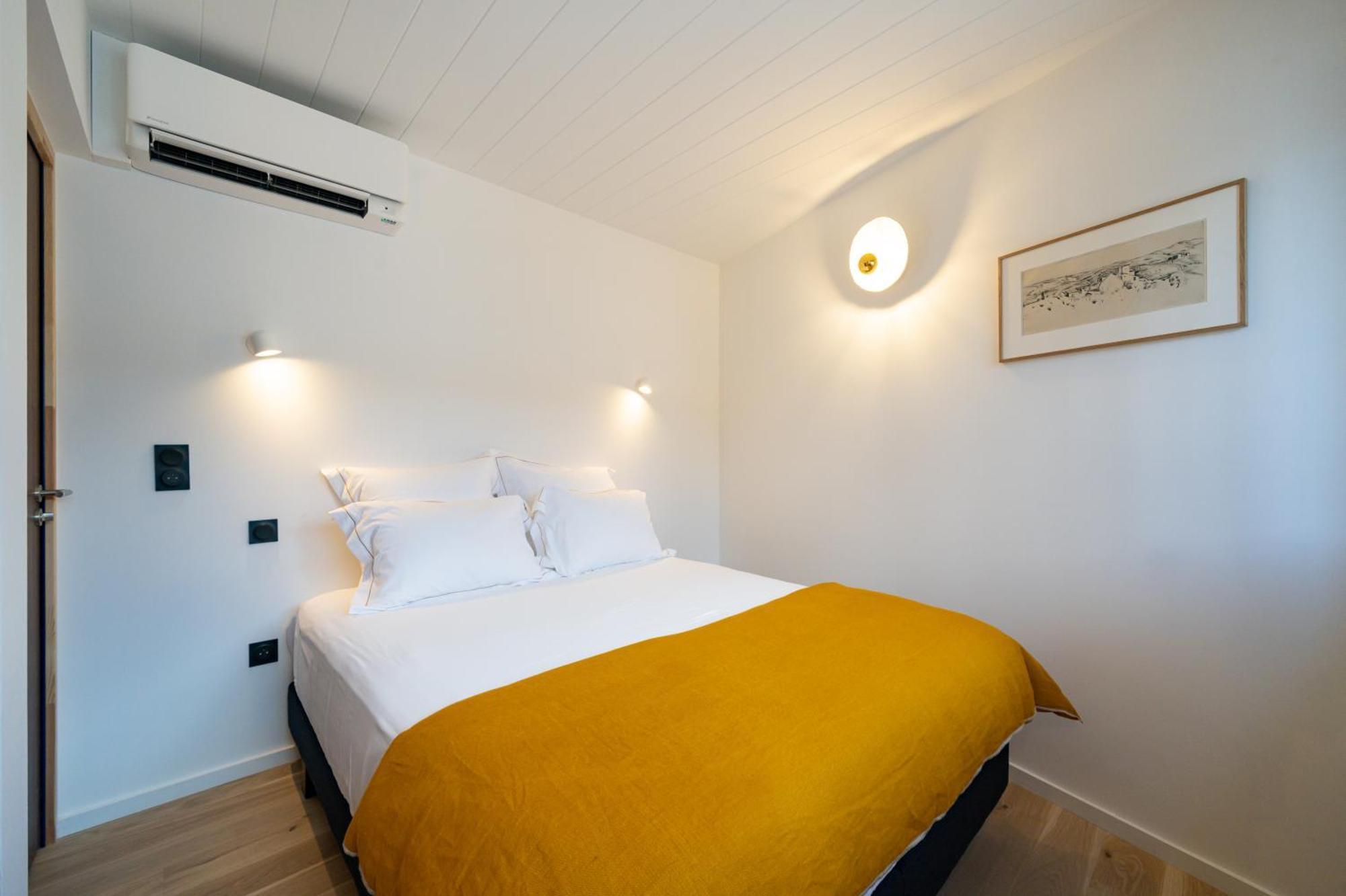 Les Suites 7 Anges - Parking, Vue Cathedrale & Centre Historique Reims Eksteriør billede