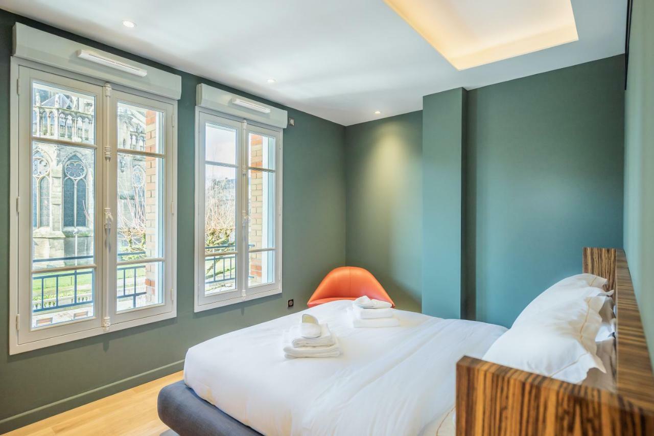 Les Suites 7 Anges - Parking, Vue Cathedrale & Centre Historique Reims Eksteriør billede